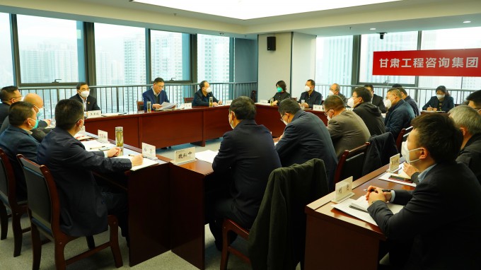 馬明在復(fù)工復(fù)產(chǎn)穩(wěn)增長調(diào)度會上強(qiáng)調(diào)：以等不起慢不得的緊迫感做實(shí)做細(xì)復(fù)工復(fù)產(chǎn)，以謀得實(shí)干得好的責(zé)任感統(tǒng)籌部署年底沖刺和明年重點(diǎn)工作