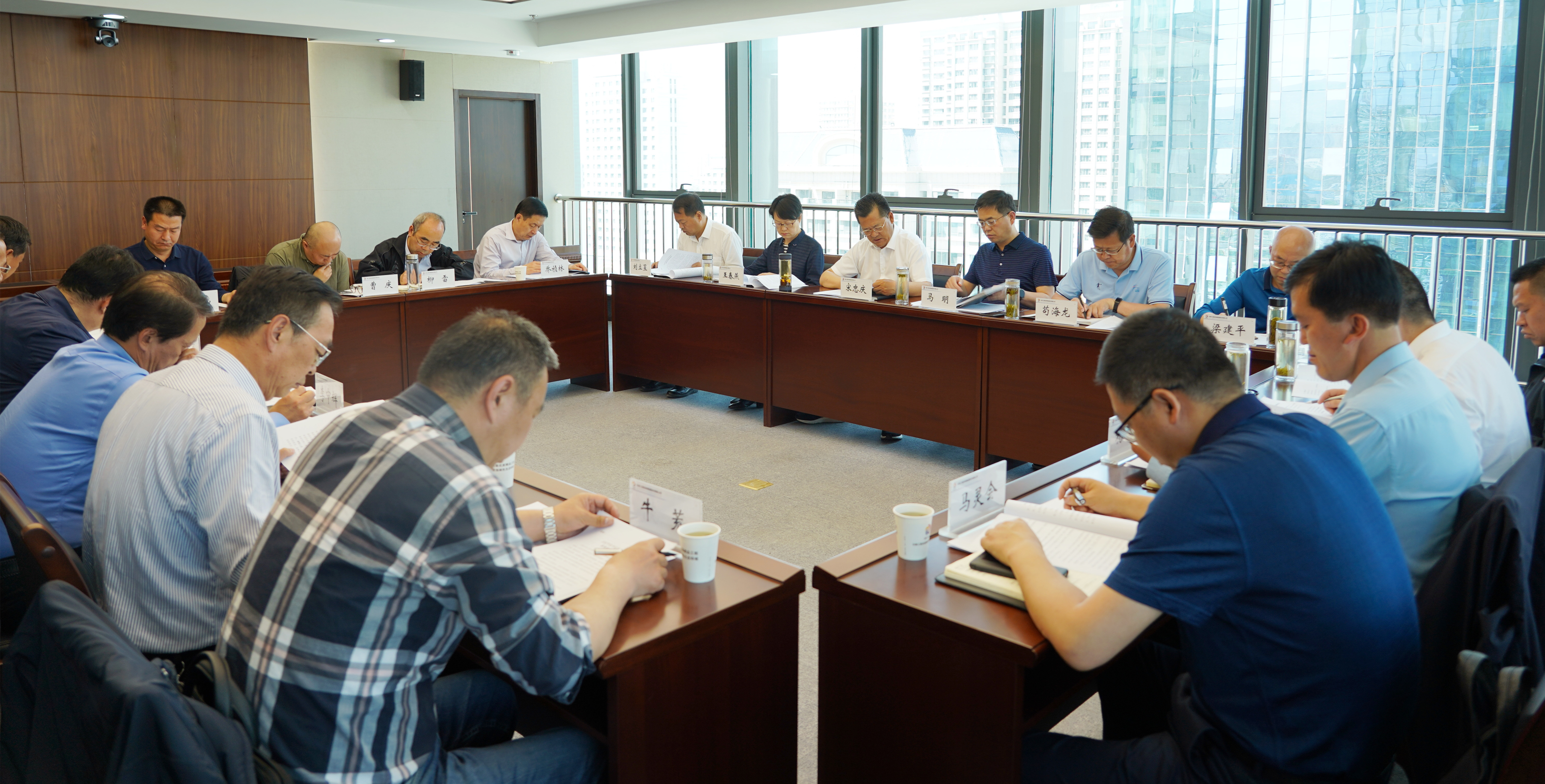 甘肅工程咨詢集團(tuán)黨委召開專題會議    研究部署安全生產(chǎn)工作